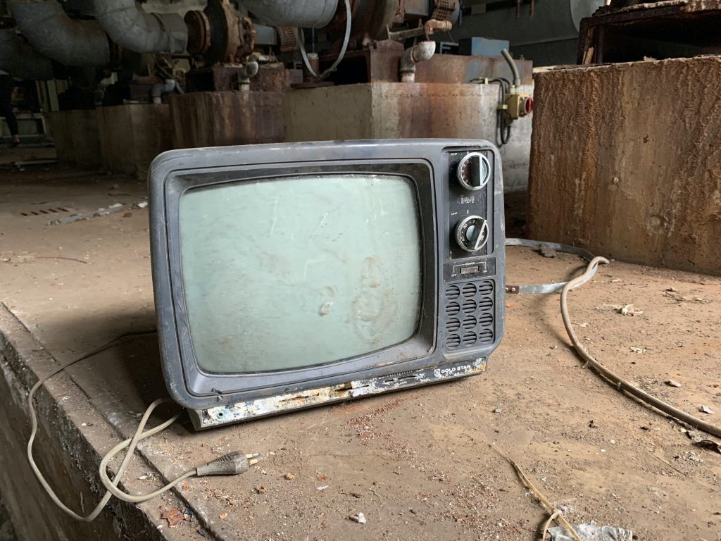 An old TV looking for where to sell scrap electronics