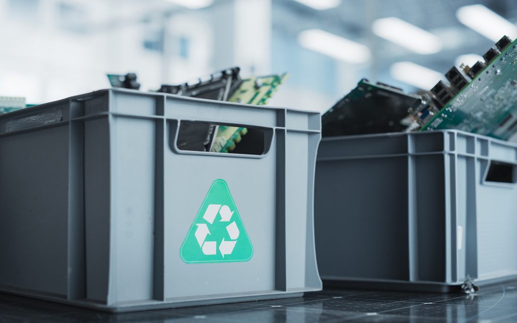 E-Recycling Containers